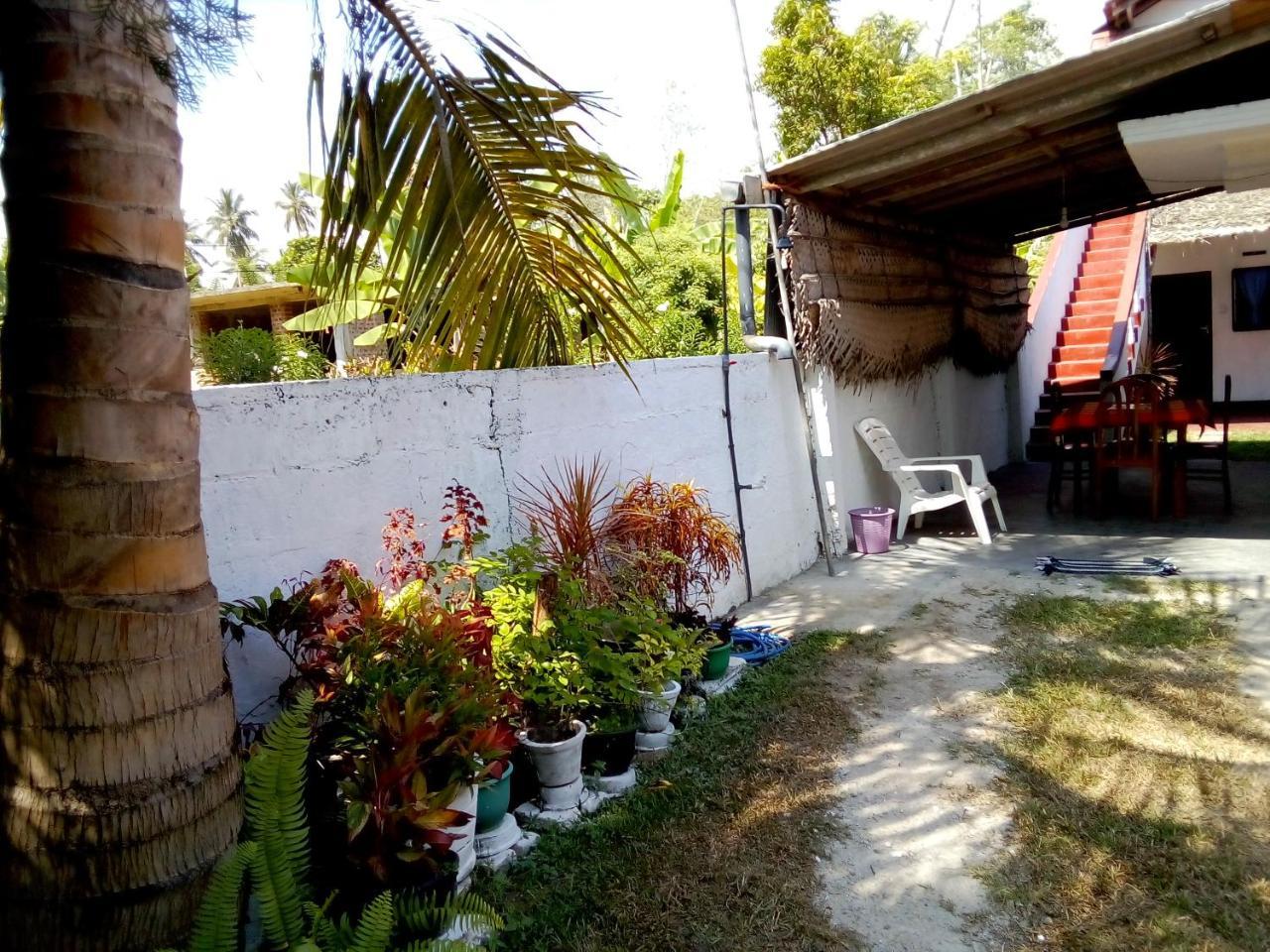 Ocean Edge Villa Midigama East Exteriér fotografie